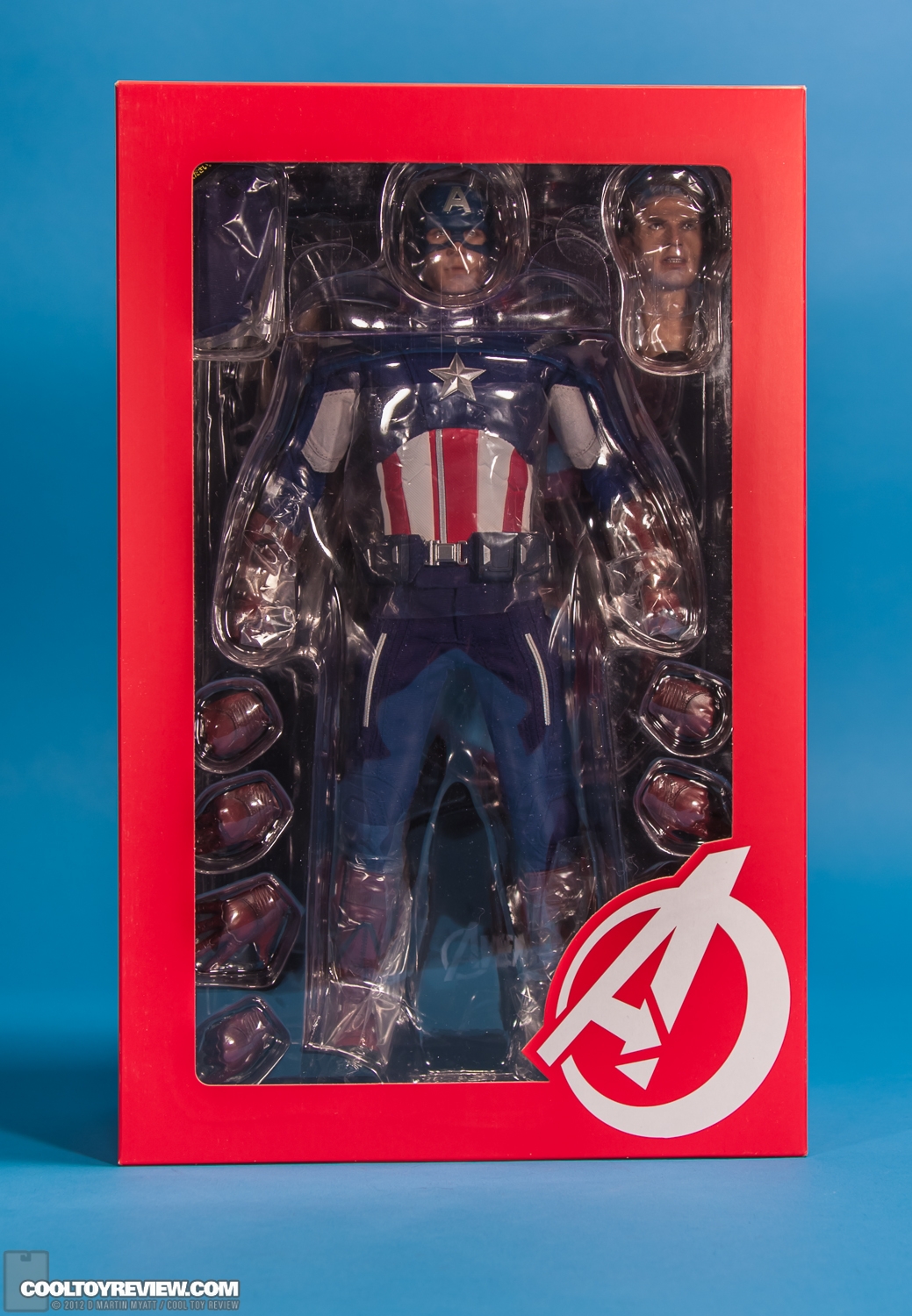 Captain_America_Avengers_Hot_Toys-37.jpg