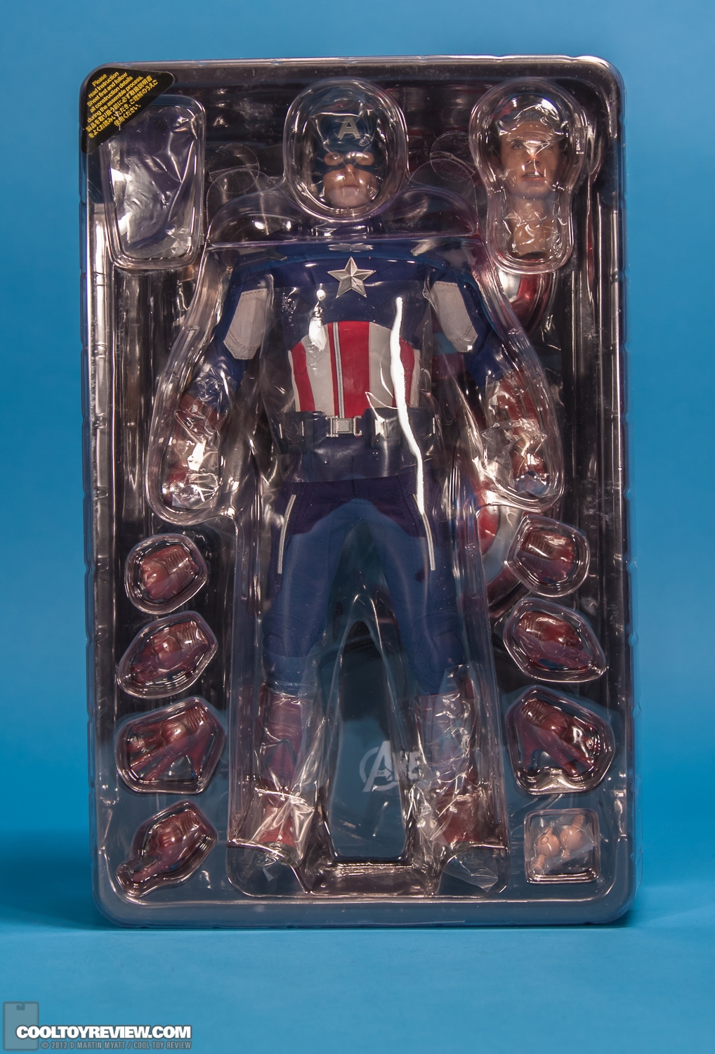 Captain_America_Avengers_Hot_Toys-44.jpg