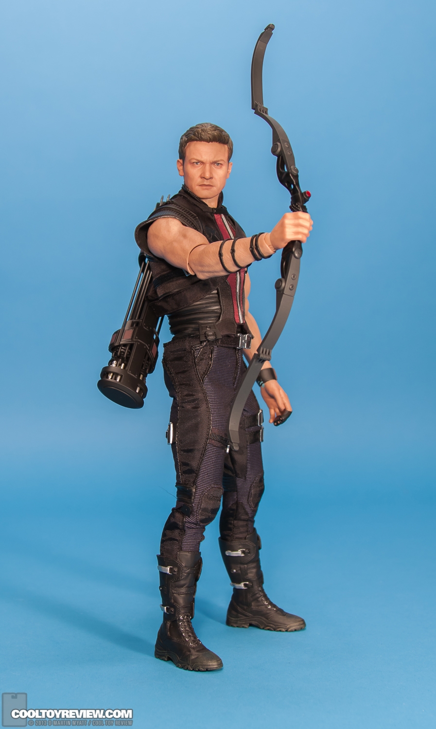 Hawkeye_Avengers_Jeremy_Renner_Hot_Toys-22.jpg