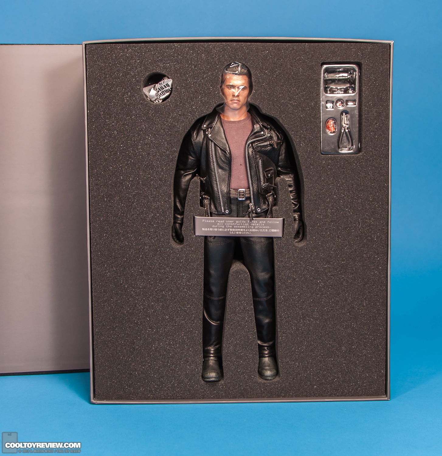 hot toys t800 dx10