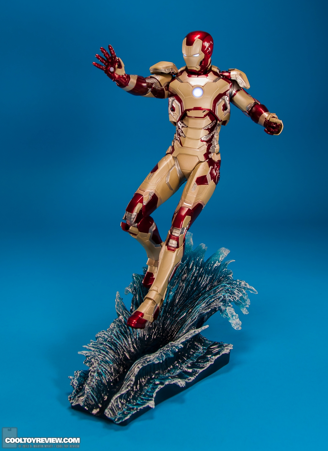Iron-Man-3-Mark-XLII-ARTFX-Statue-Kotobukiya-016.jpg