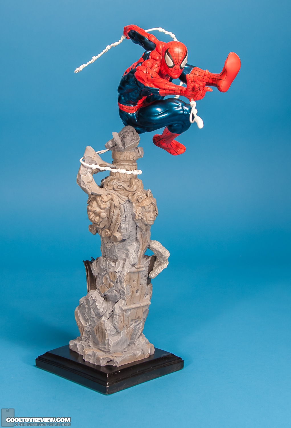 Spider-Man_Unleashed_Fine_Art_Statue_Kotobukiya-02.jpg