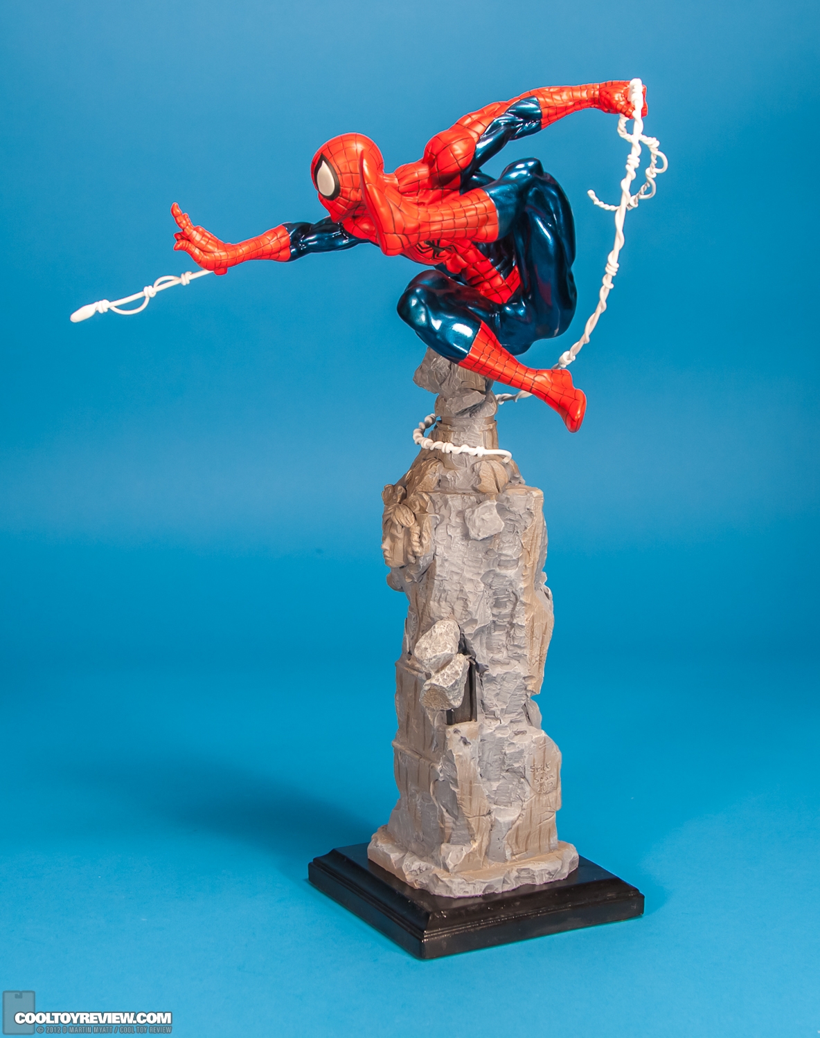 Spider-Man_Unleashed_Fine_Art_Statue_Kotobukiya-03.jpg