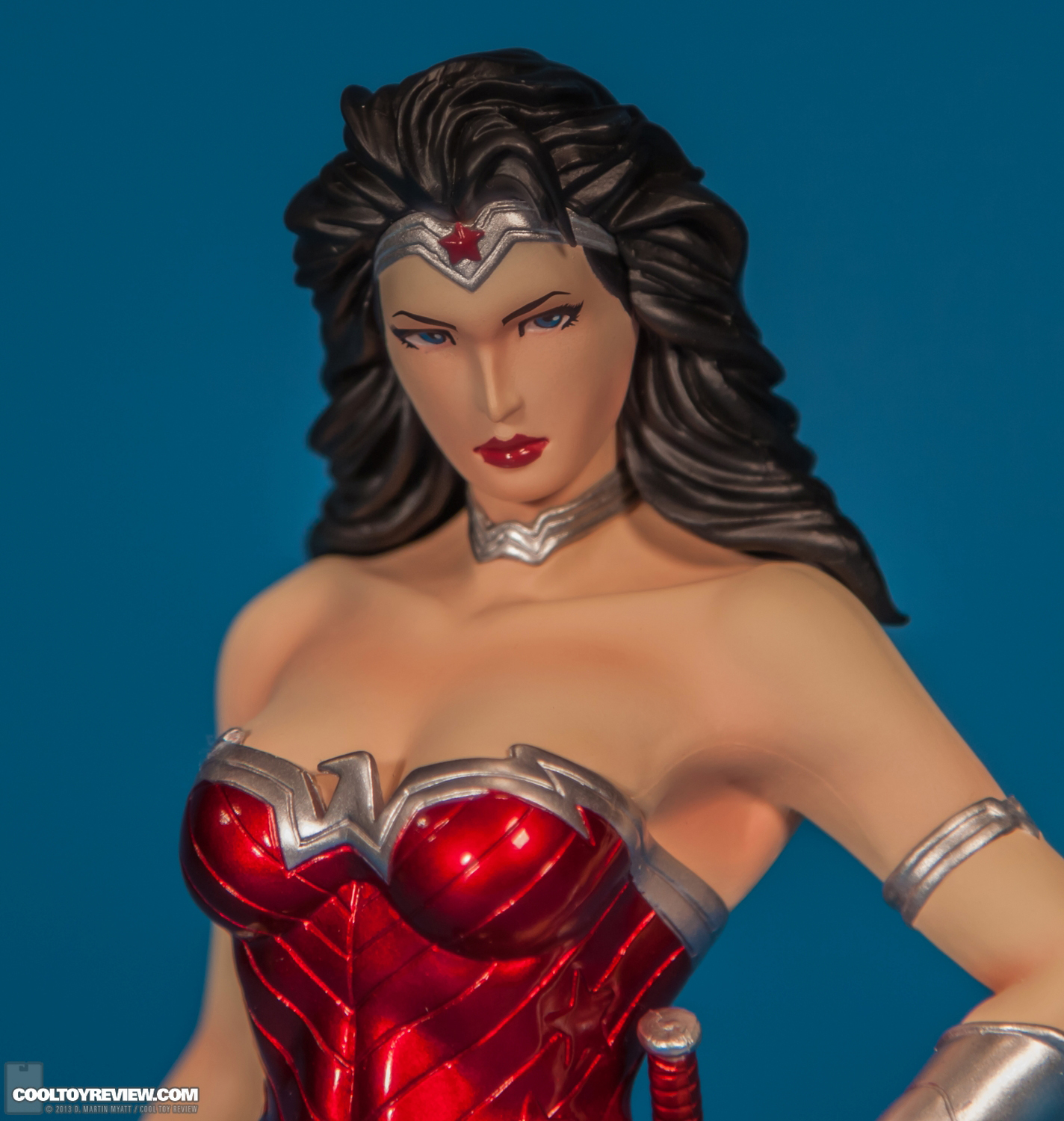 Wonder_Woman_DC_Comics_New_52_ARTFX_Statue_Kotobukiya-005.jpg