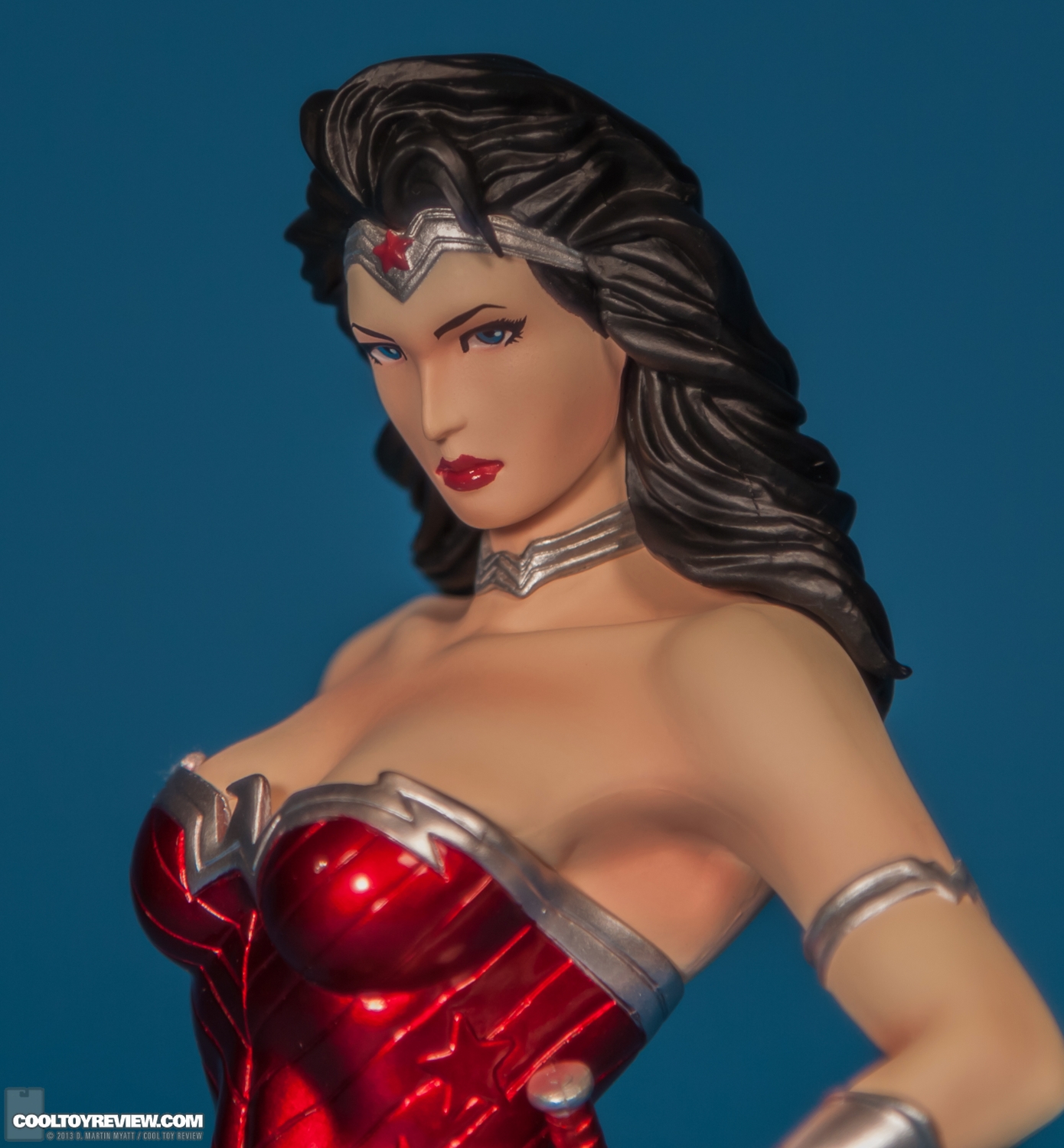 Wonder_Woman_DC_Comics_New_52_ARTFX_Statue_Kotobukiya-007.jpg