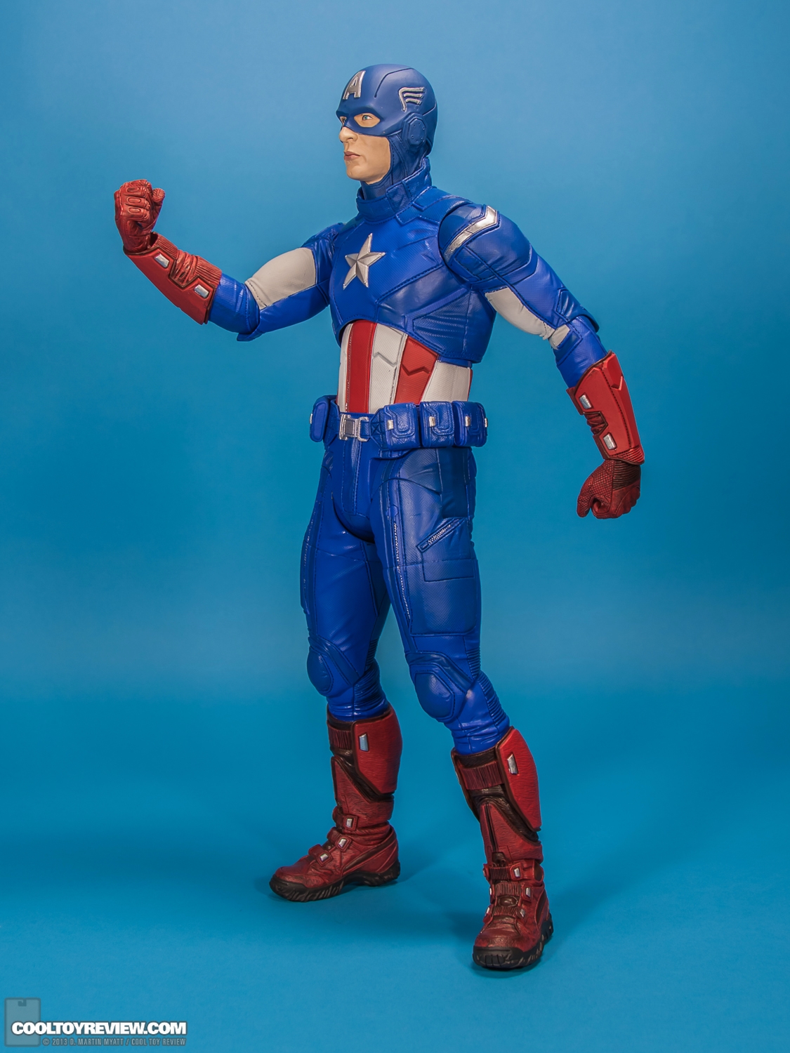 Captain_America_Avengers_NECA-003.jpg