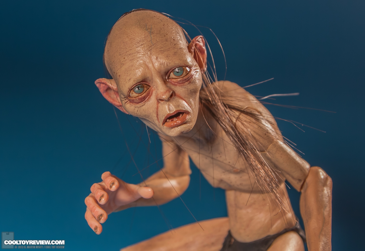 Smeagol_Lord_Of_The_Rings_NECA-014.jpg