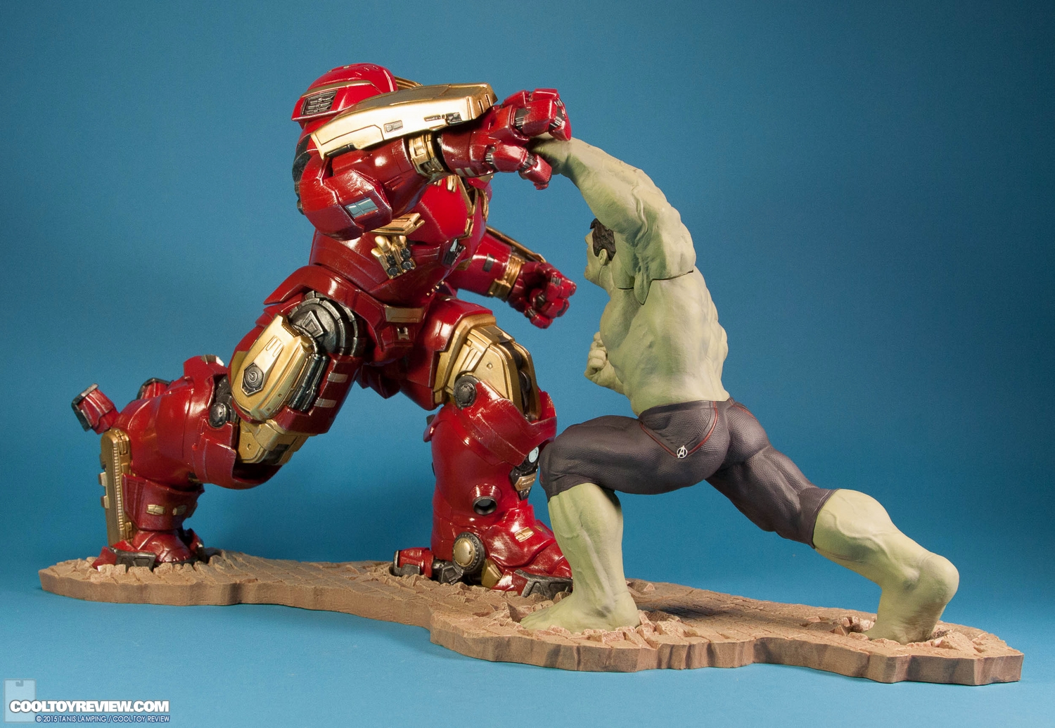 kotobukiya-avengers-age-of-ultron-rampaging-hulk-artfx-plus-statue-entertainment-earth-exclusive-021.jpg