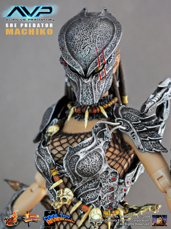 Hot Toys ? Hot Angel x Movie Masterpiece Series - MMS 74 AVP - SHE PREDATOR - MACHIKO collectible model kit