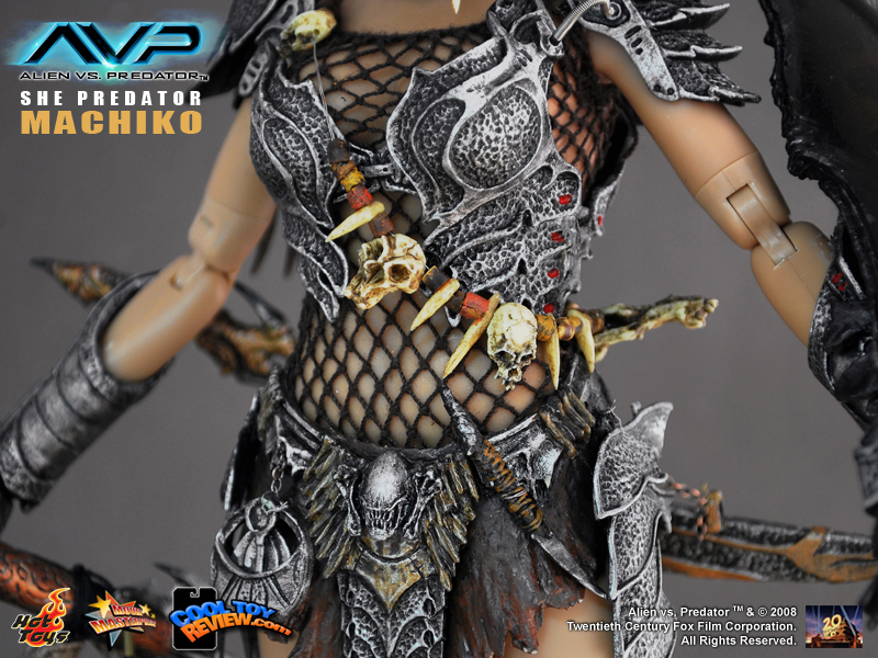 Hot Toys ? Hot Angel x Movie Masterpiece Series - MMS 74 AVP - SHE PREDATOR - MACHIKO collectible model kit