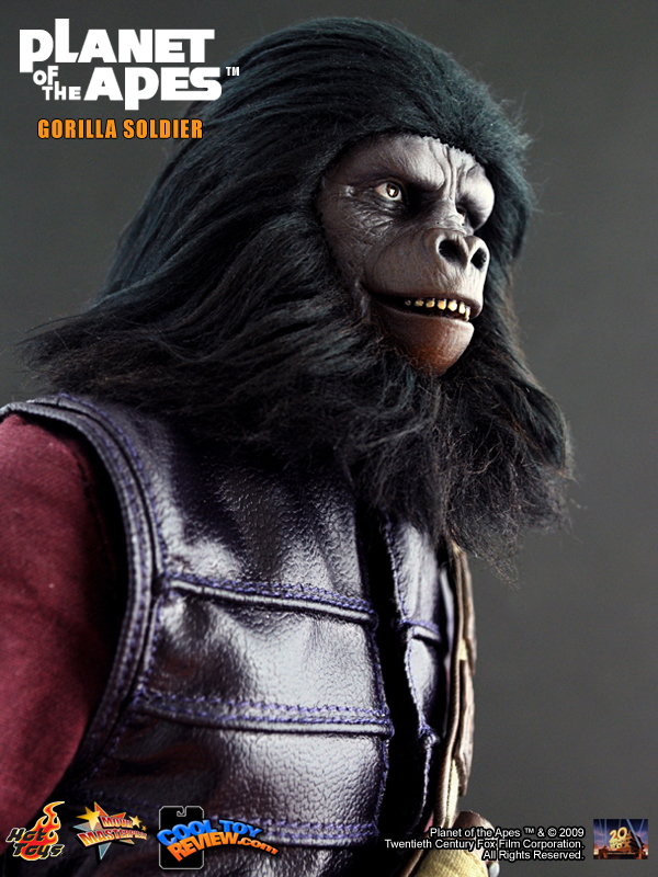Planet Of The Apes Gorilla Soldier 1/6 scale Movie Masterpiece figure by Hot Toys