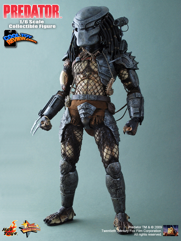 Predator 1/6th scale The original Predator  Movie Masterpiece figure by Hot Toys