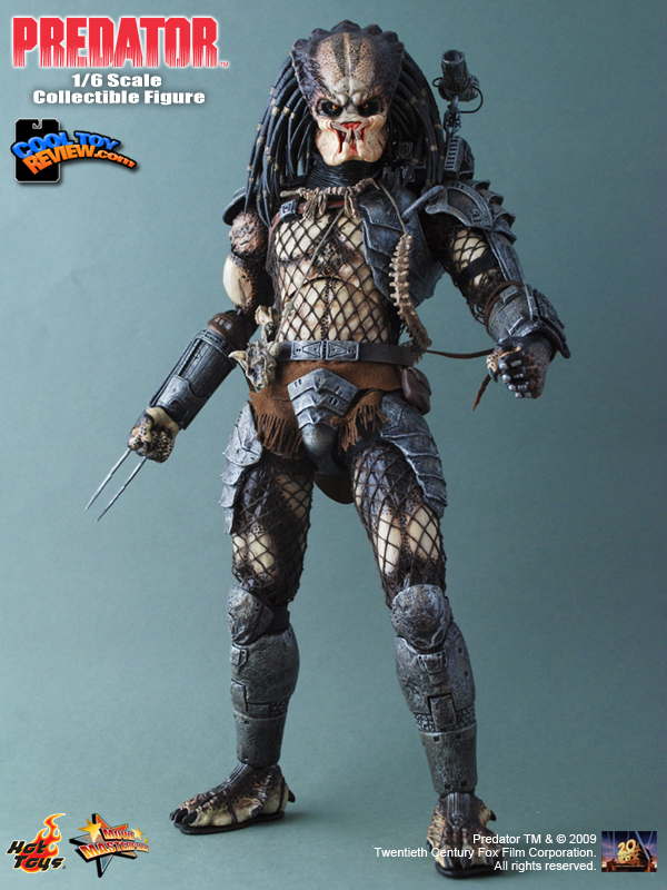Predator 1/6th scale The original Predator  Movie Masterpiece figure by Hot Toys