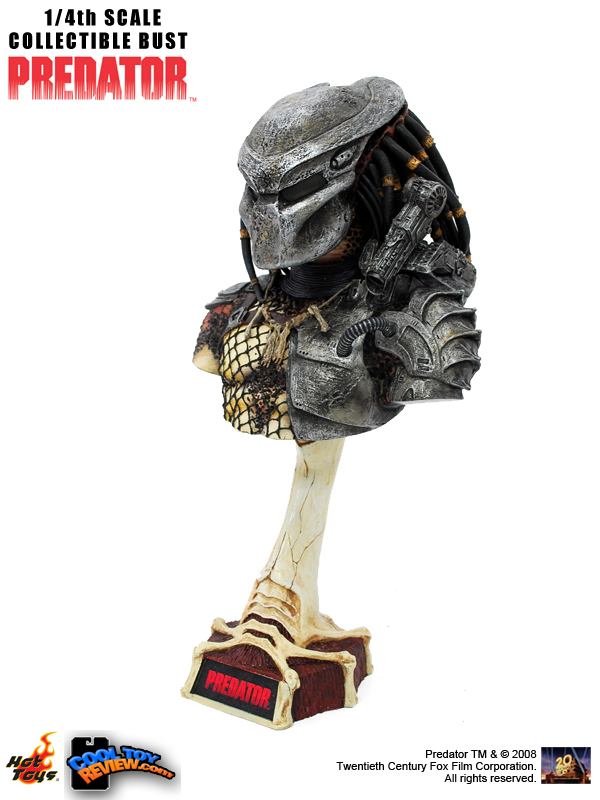 Hot Toys 1/4 scale PREDATOR collectible bust