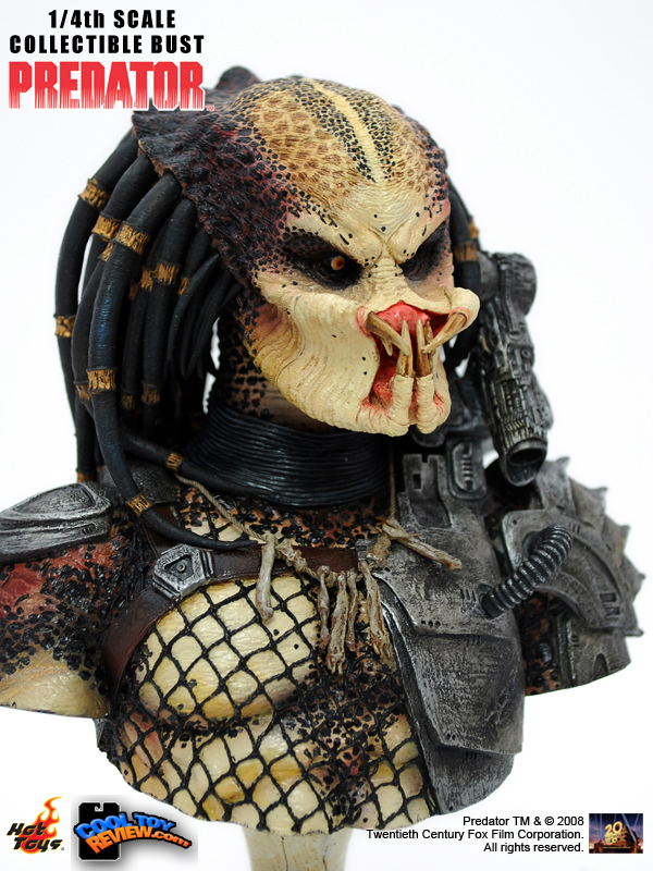 Hot Toys 1/4 scale PREDATOR collectible bust