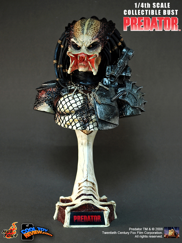 Hot Toys 1/4 scale PREDATOR collectible bust