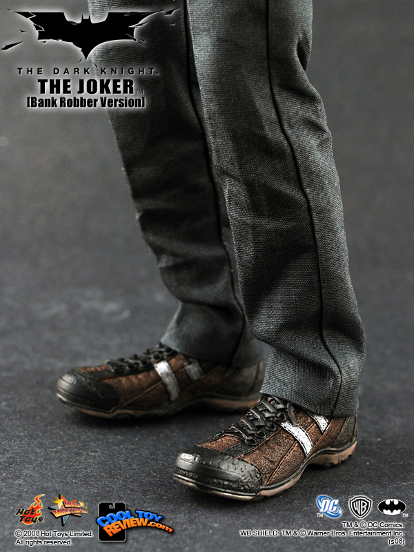 Hot Toys - MMS 79 - The JOKER (Bank Robber version) collectible figure