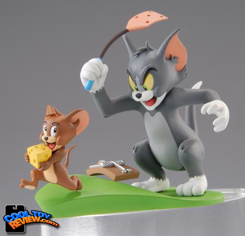 Tom and Jerry Vignette Collection Figures. Distributed in North America by Organic Hobby, Inc.