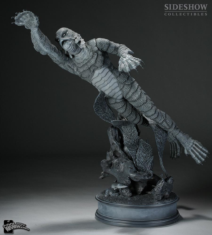 Silver Screen Edition Creature From The Black Lagoon Premium Format figure by Sideshow Collectibles