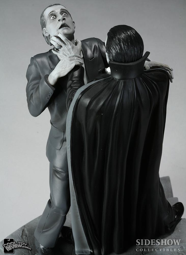 Silver Screen Dracula Diorama by Sideshow Collectibles