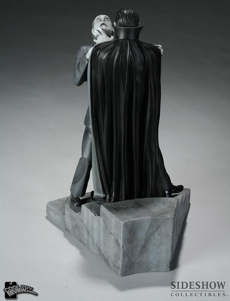 Silver Screen Dracula Diorama by Sideshow Collectibles