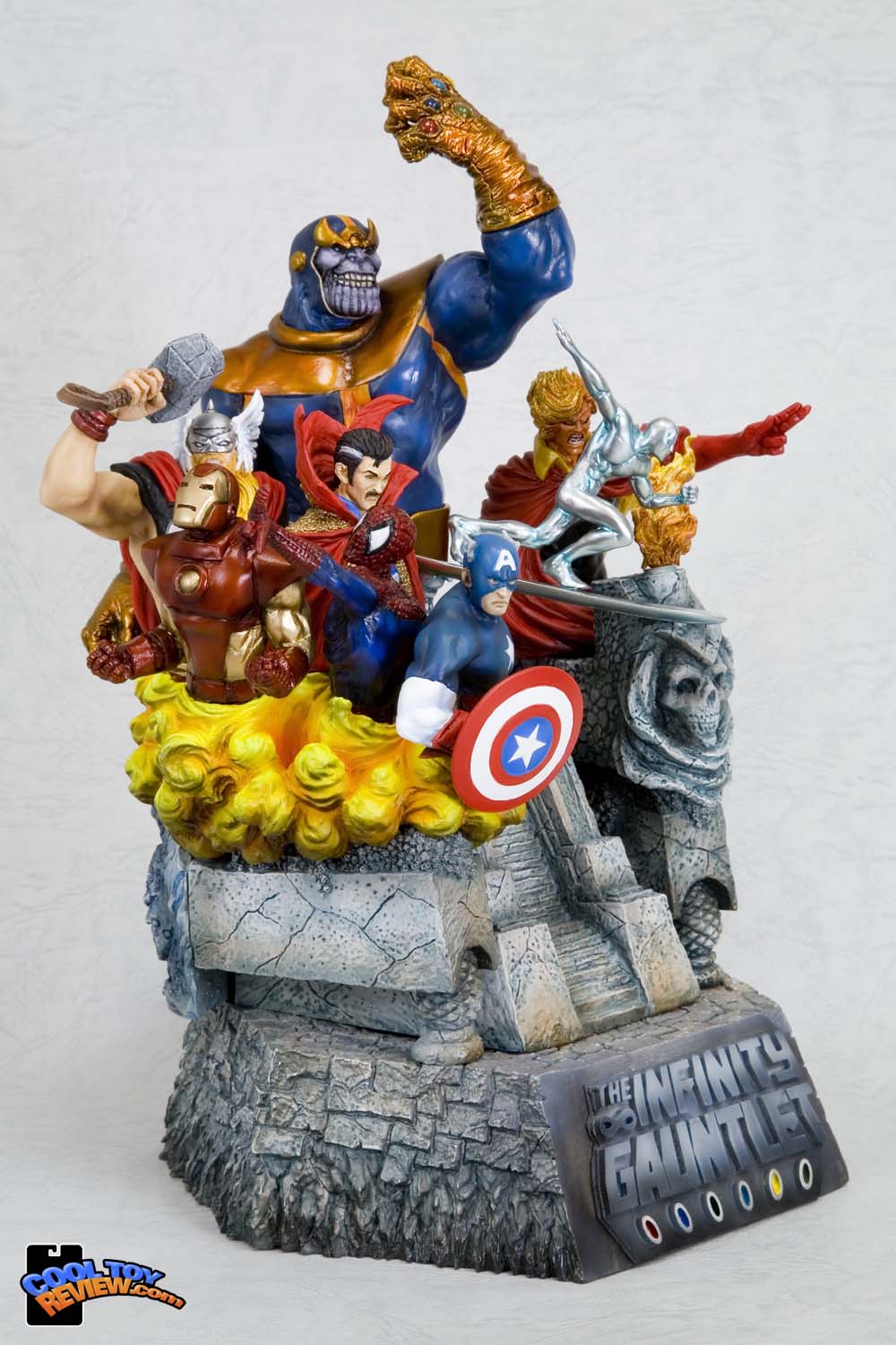 MARVEL COMICS PRESENTS: THE INFINTY GAUNTLET FINE ART THEATRE by KOTOBUKIYA
