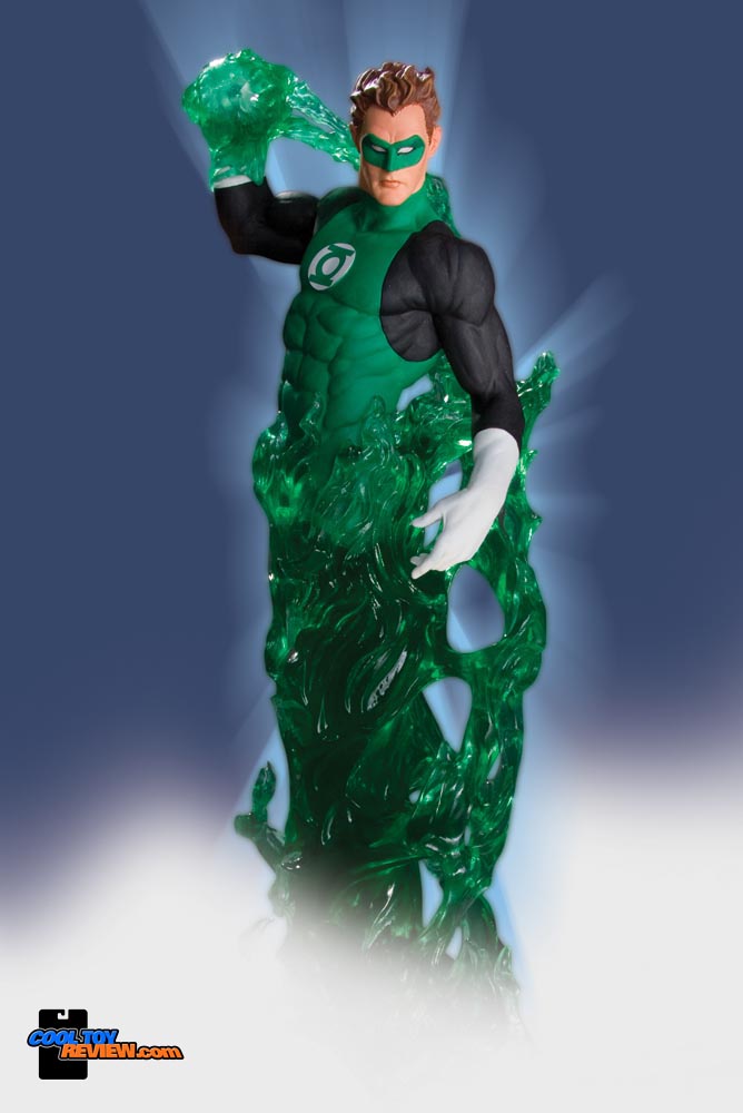 DC DYNAMICS GREEN LANTERN STATUE <br>Available September 29th, 2010