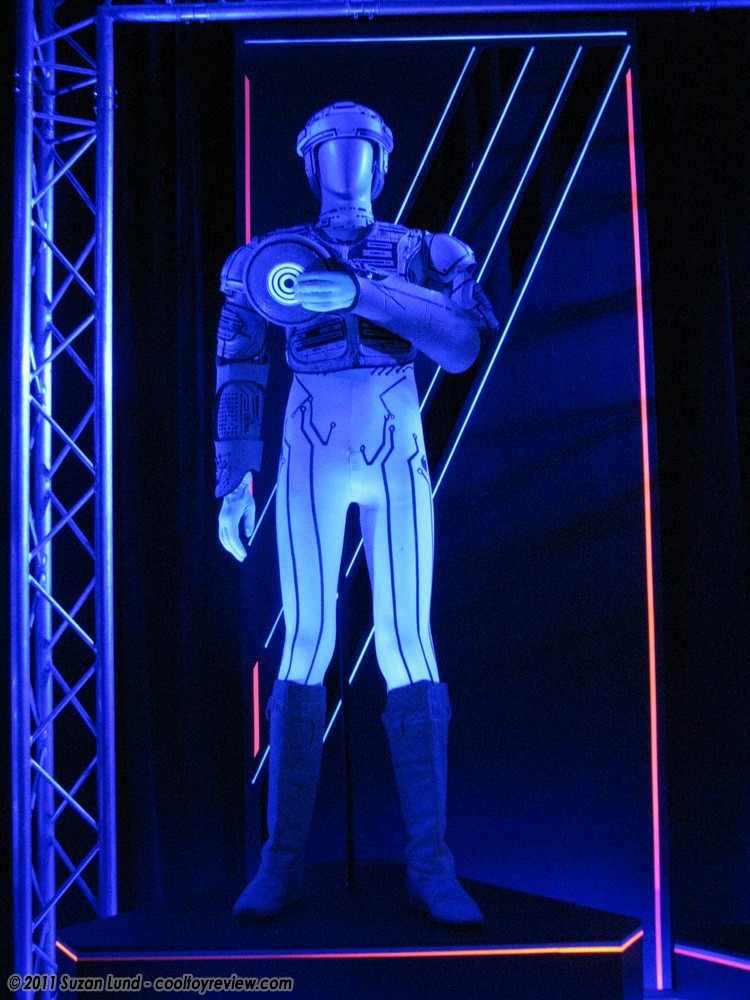 D23-085.jpg