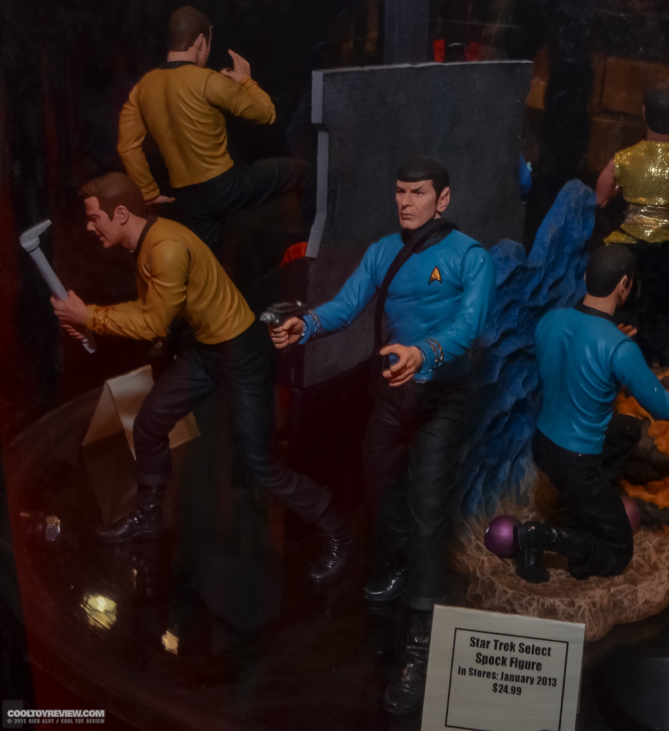 Diamond_Select_Toys_NYCC-06.jpg
