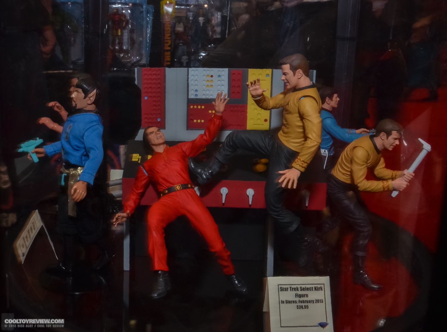 Diamond_Select_Toys_NYCC-07.jpg