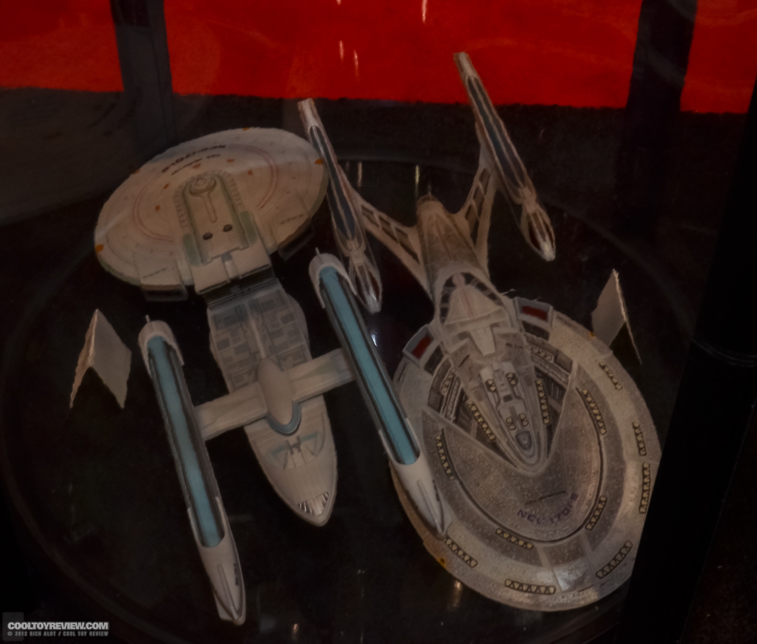 Diamond_Select_Toys_NYCC-08.jpg
