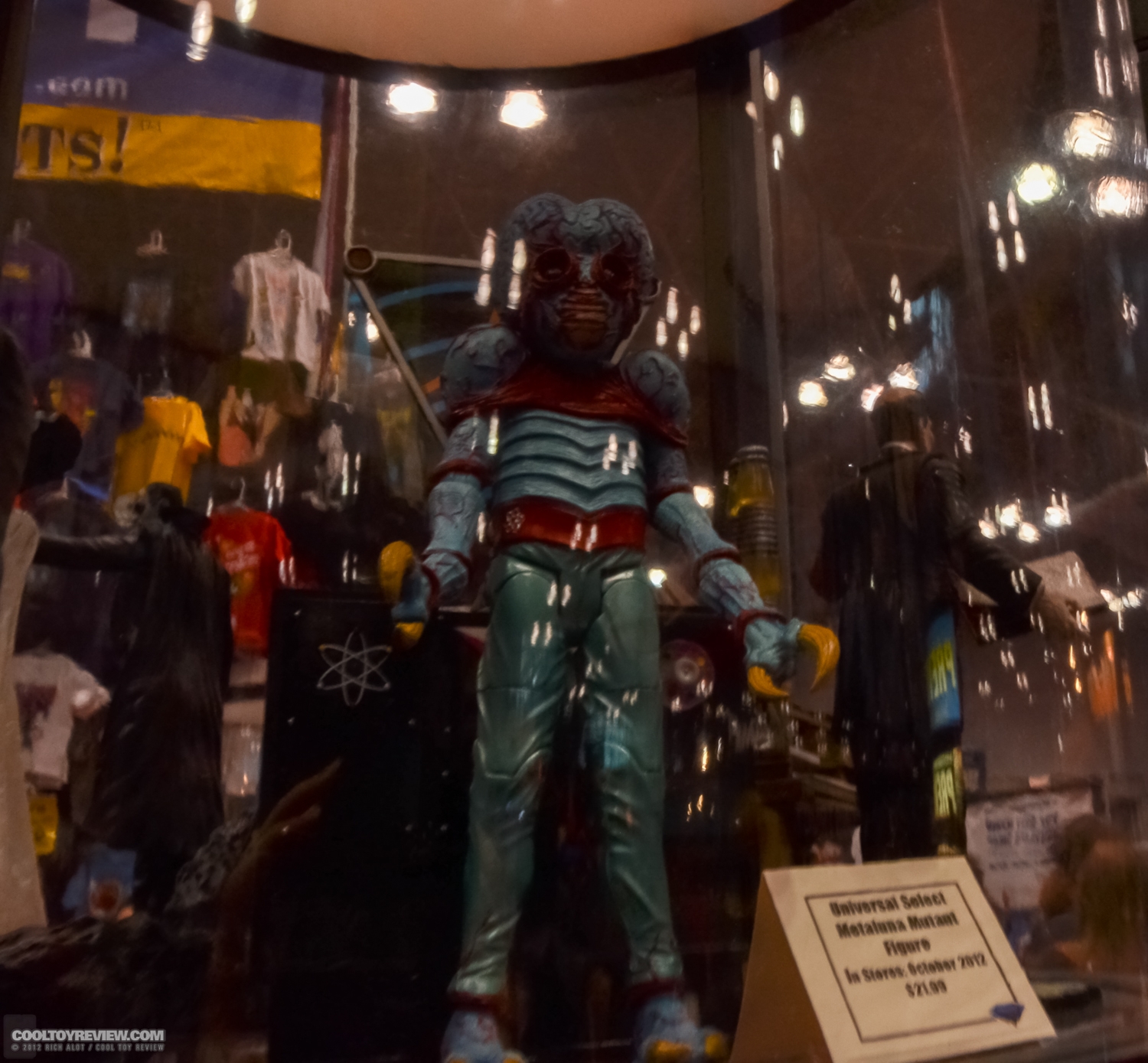 Diamond_Select_Toys_NYCC-12.jpg