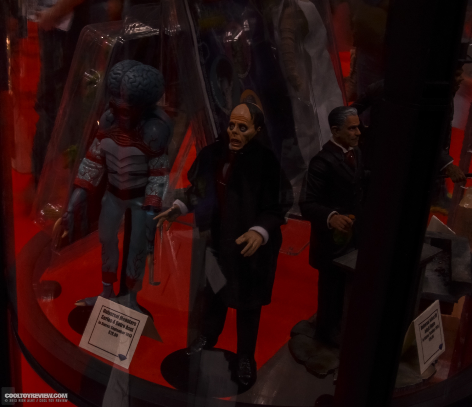 Diamond_Select_Toys_NYCC-15.jpg