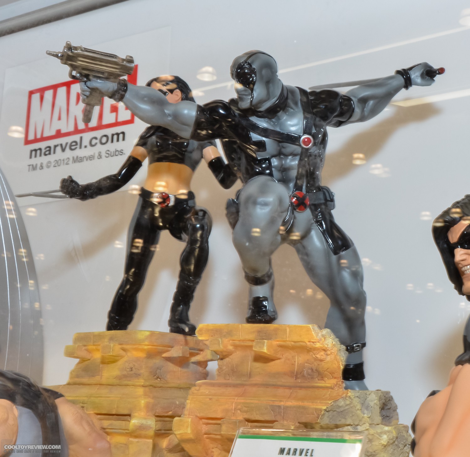 Kotobukiya_Marvel_DC_NYCC-06.jpg