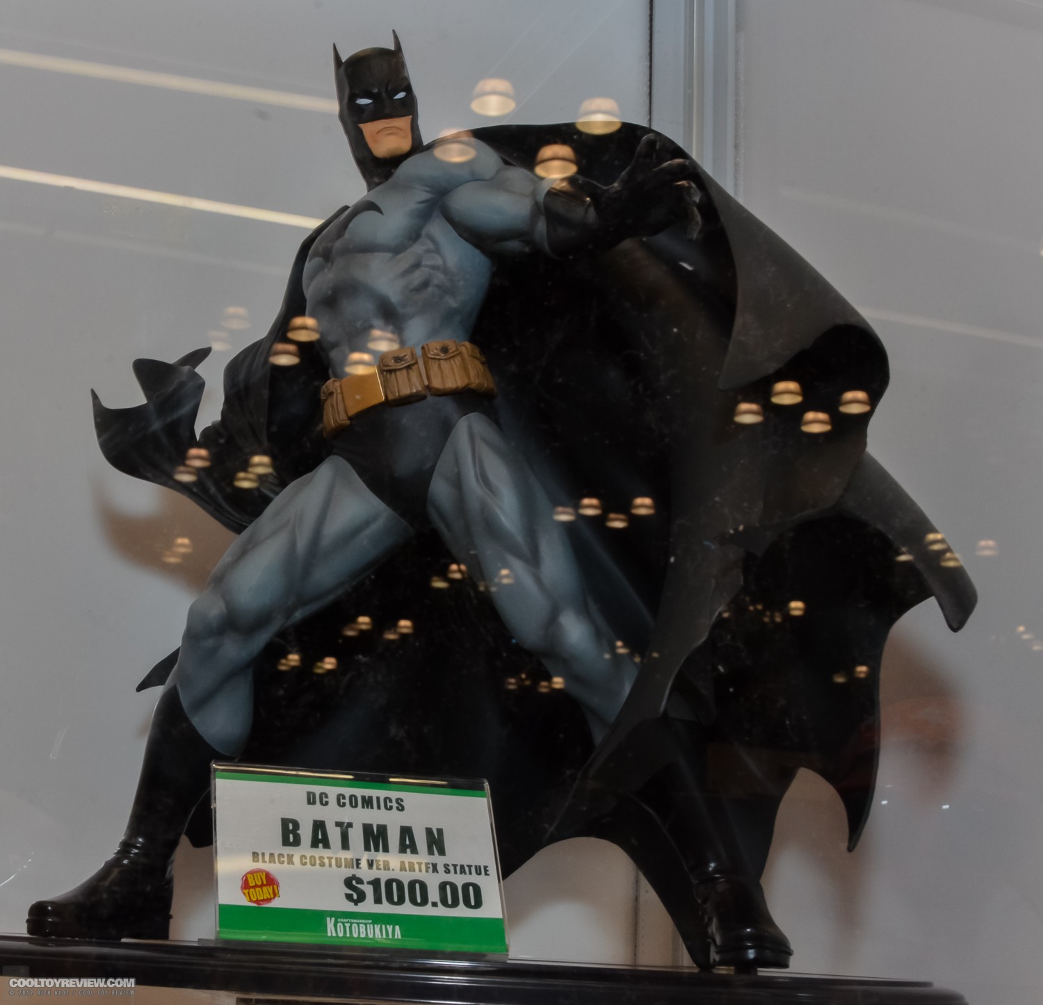 Kotobukiya_Marvel_DC_NYCC-19.jpg