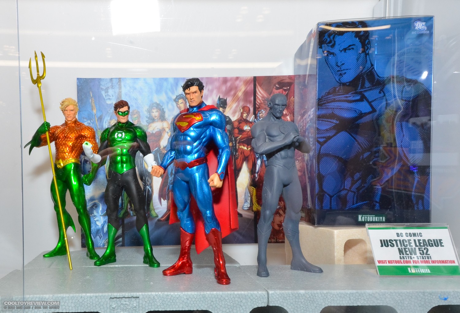 Kotobukiya_Marvel_DC_NYCC-23.jpg