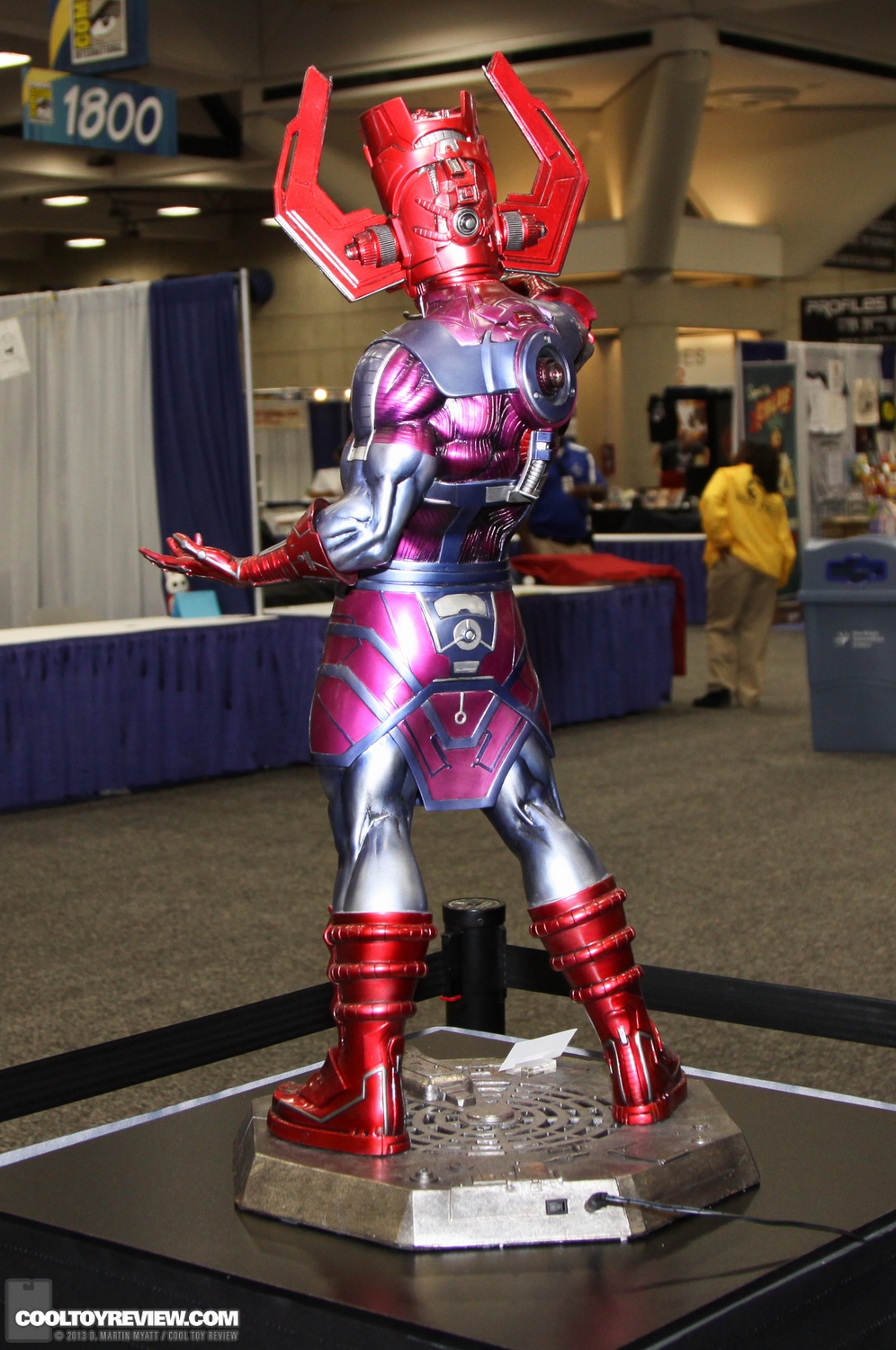 SDCC_2013_Sideshow_Collectibles_Saturday-020.jpg