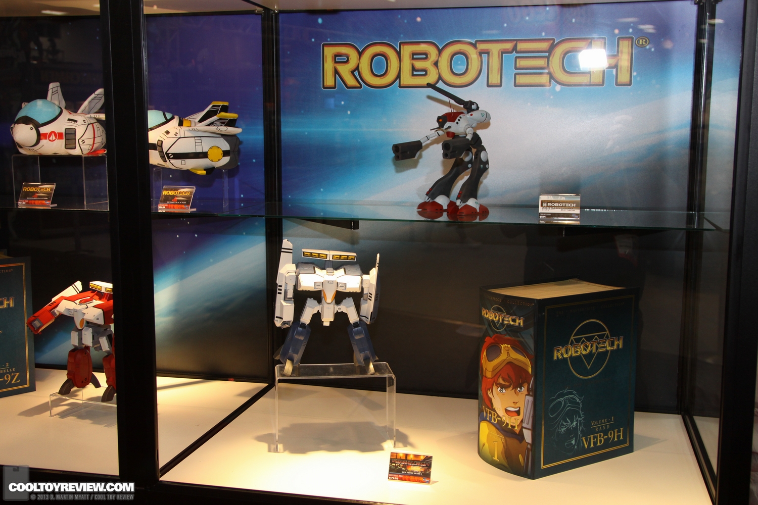 SDCC_2013_Toynami_Saturday-034.jpg