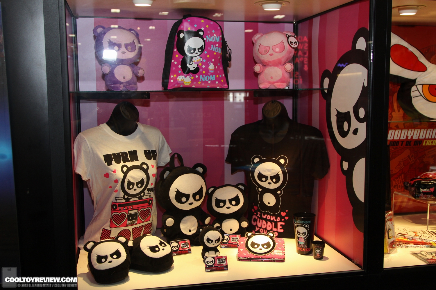 SDCC_2013_Toynami_Saturday-044.jpg