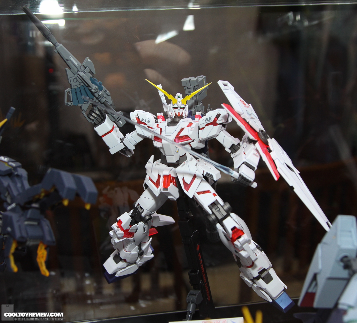 2013_International_Toy_Fair_Bluefin_Distribution-56.jpg
