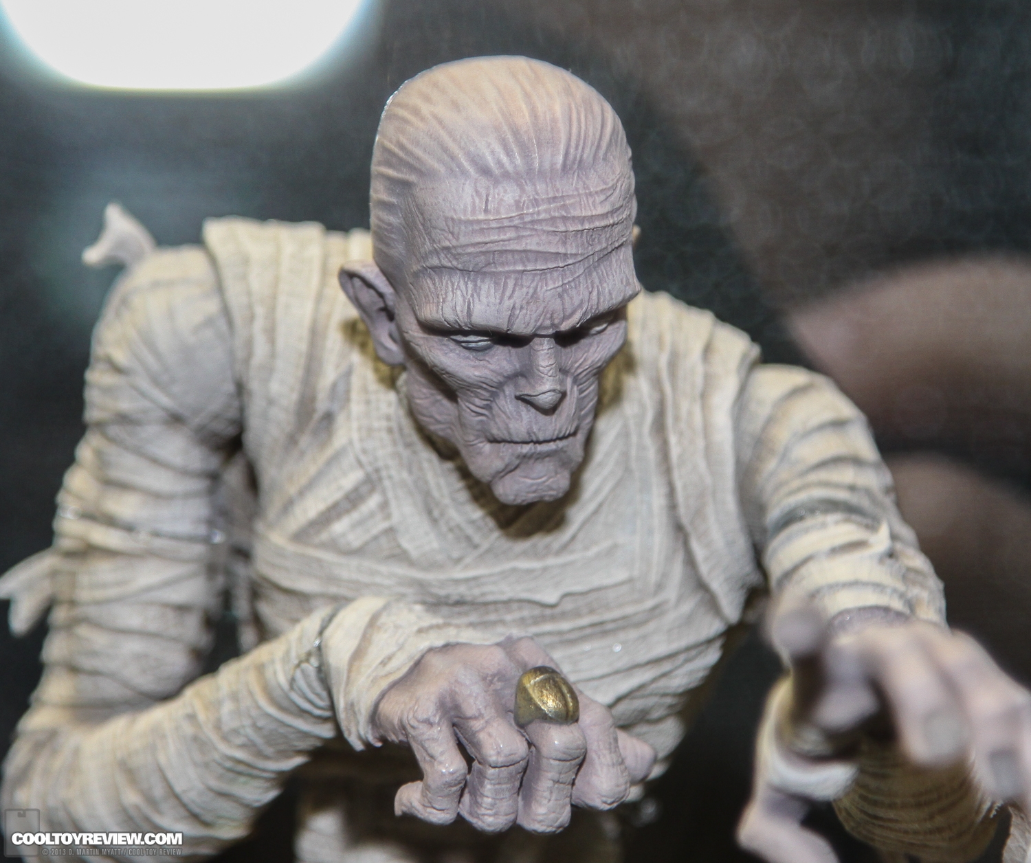 2013_International_Toy_Fair_Mezco_Toyz-25.jpg