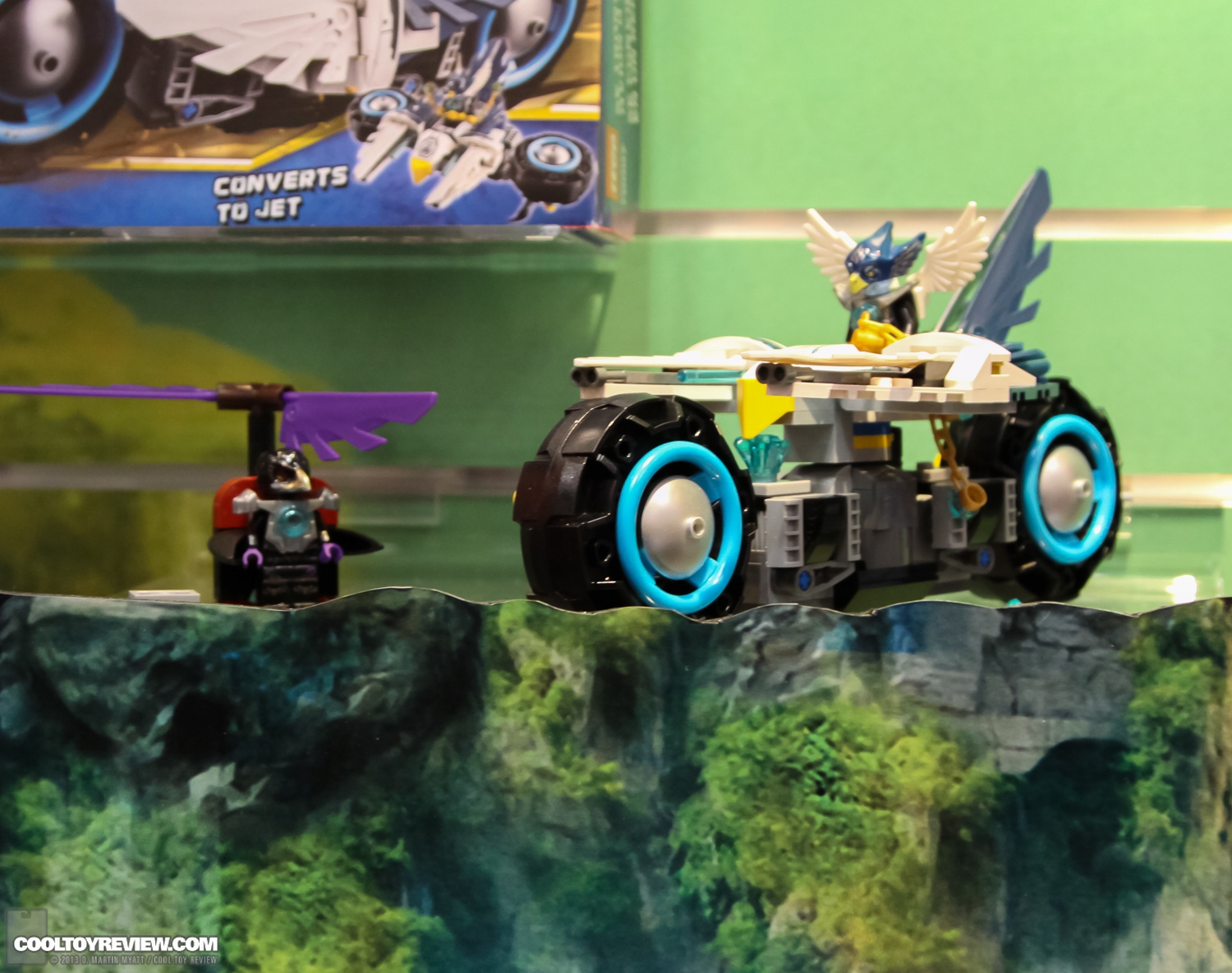 Hasbro_2013_International_Toy_Fair_LEGO-264.jpg