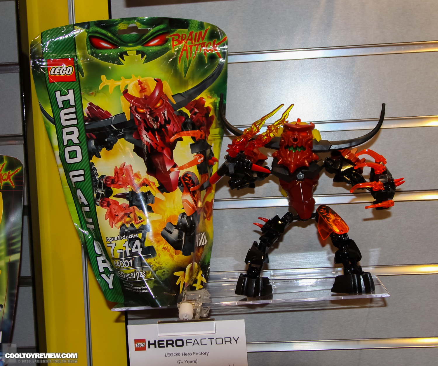 Hasbro_2013_International_Toy_Fair_LEGO-424.jpg
