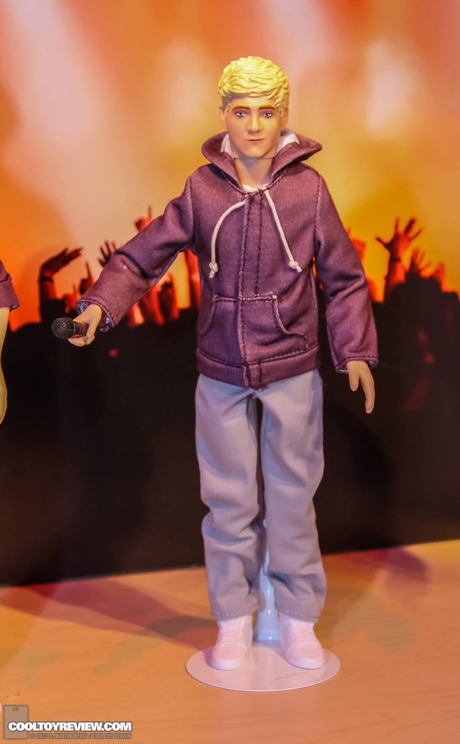 Hasbro_2013_International_Toy_Fair_One_Direction-05.jpg