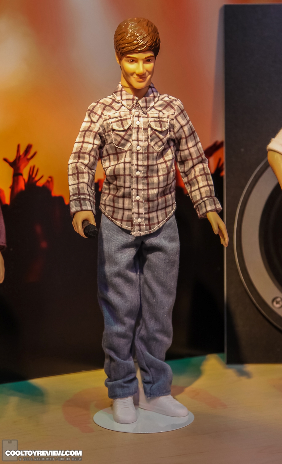 Hasbro_2013_International_Toy_Fair_One_Direction-06.jpg