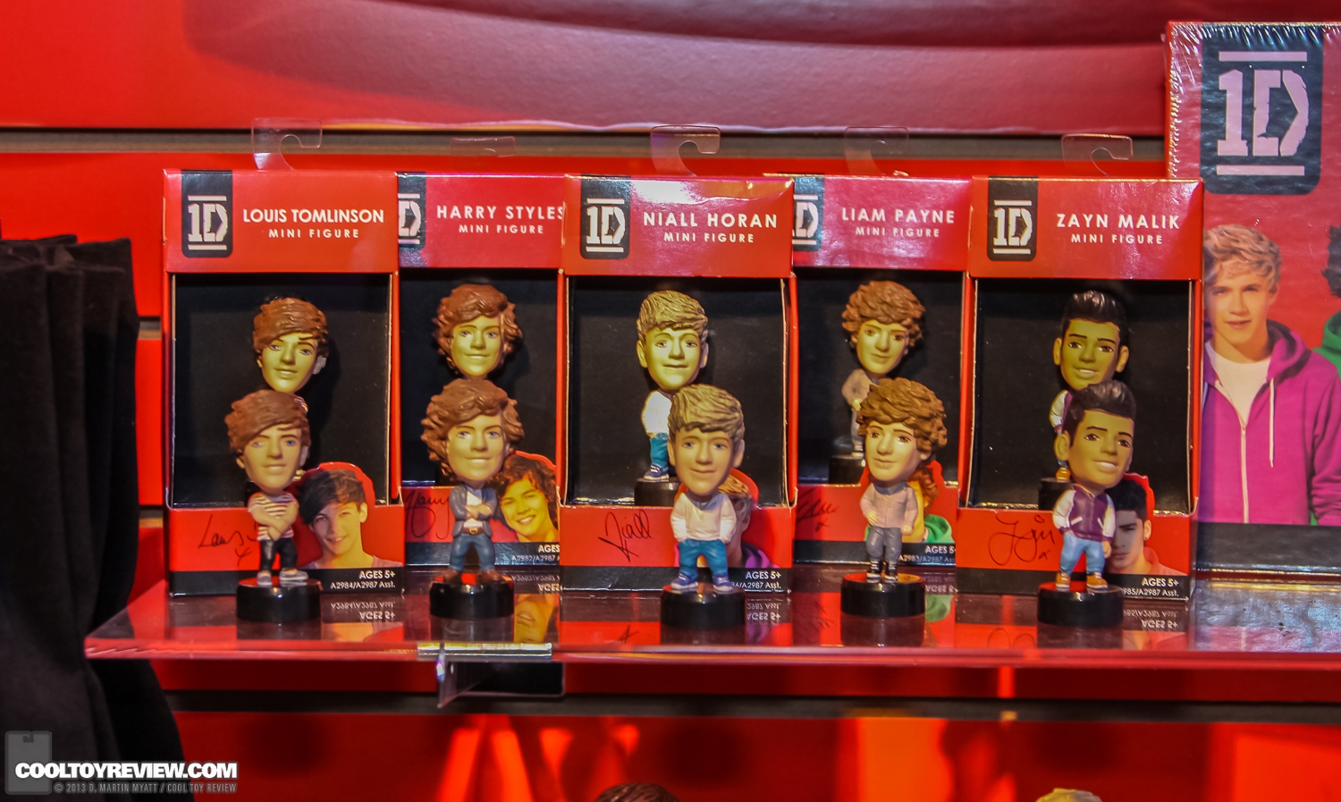 Hasbro_2013_International_Toy_Fair_One_Direction-08.jpg