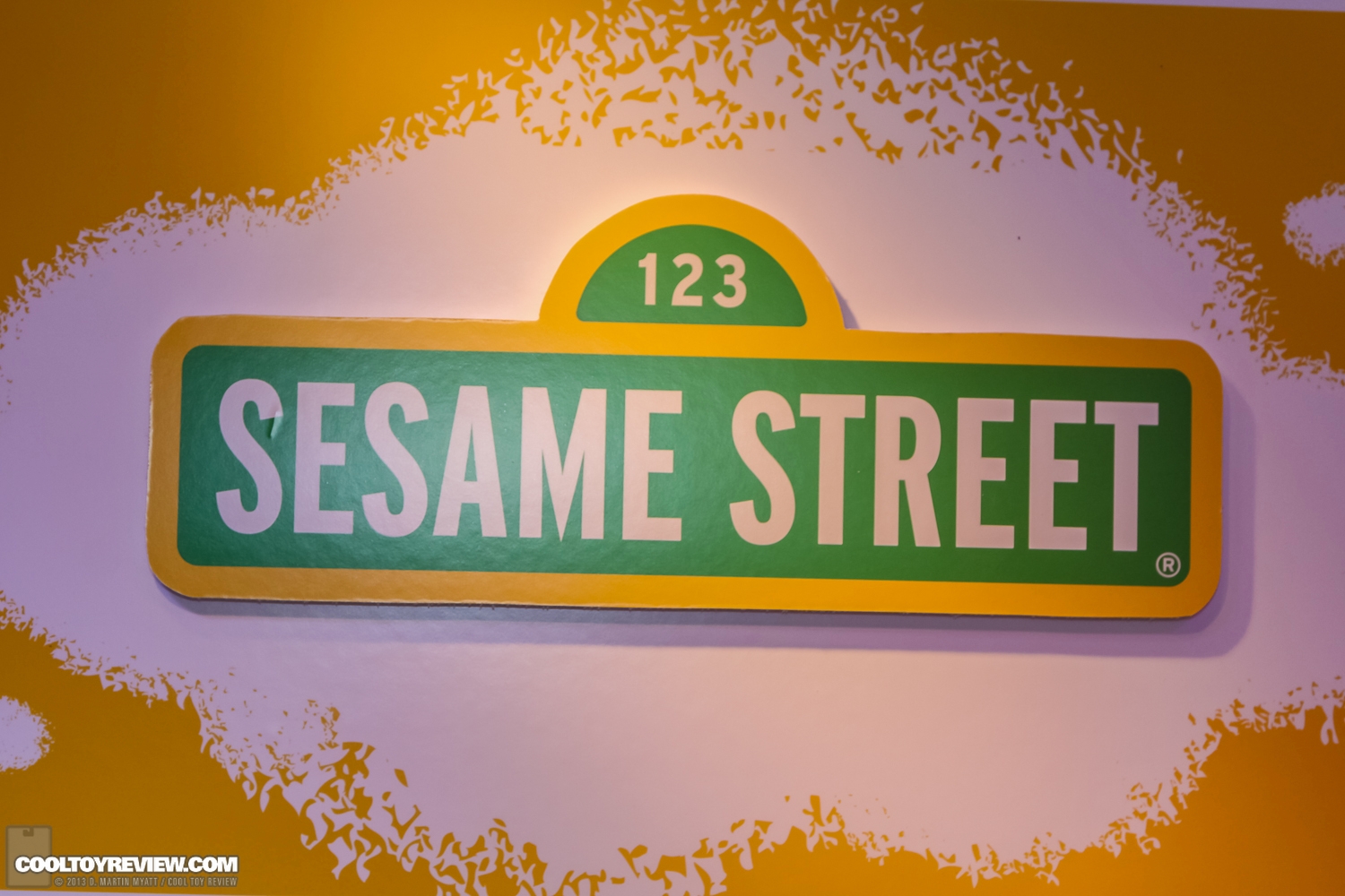 Hasbro_2013_International_Toy_Fair_Sesame_Street-01.jpg