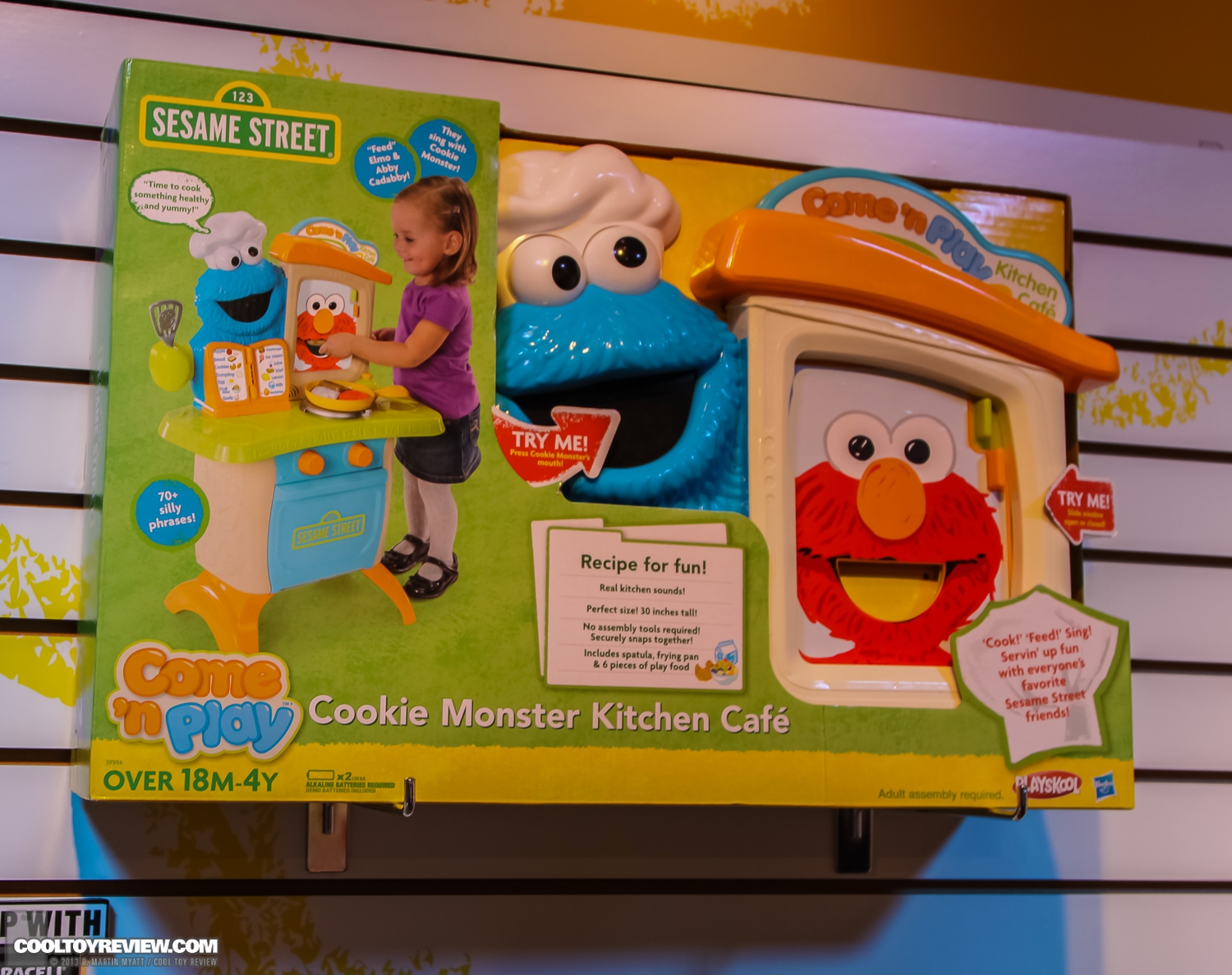 Hasbro_2013_International_Toy_Fair_Sesame_Street-07.jpg