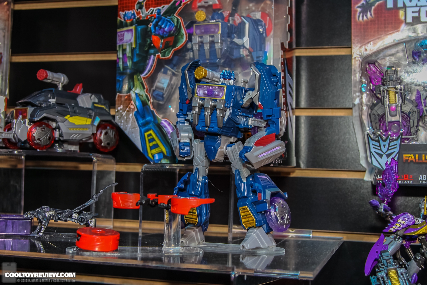 Hasbro_2013_International_Toy_Fair_Transformers-06.jpg