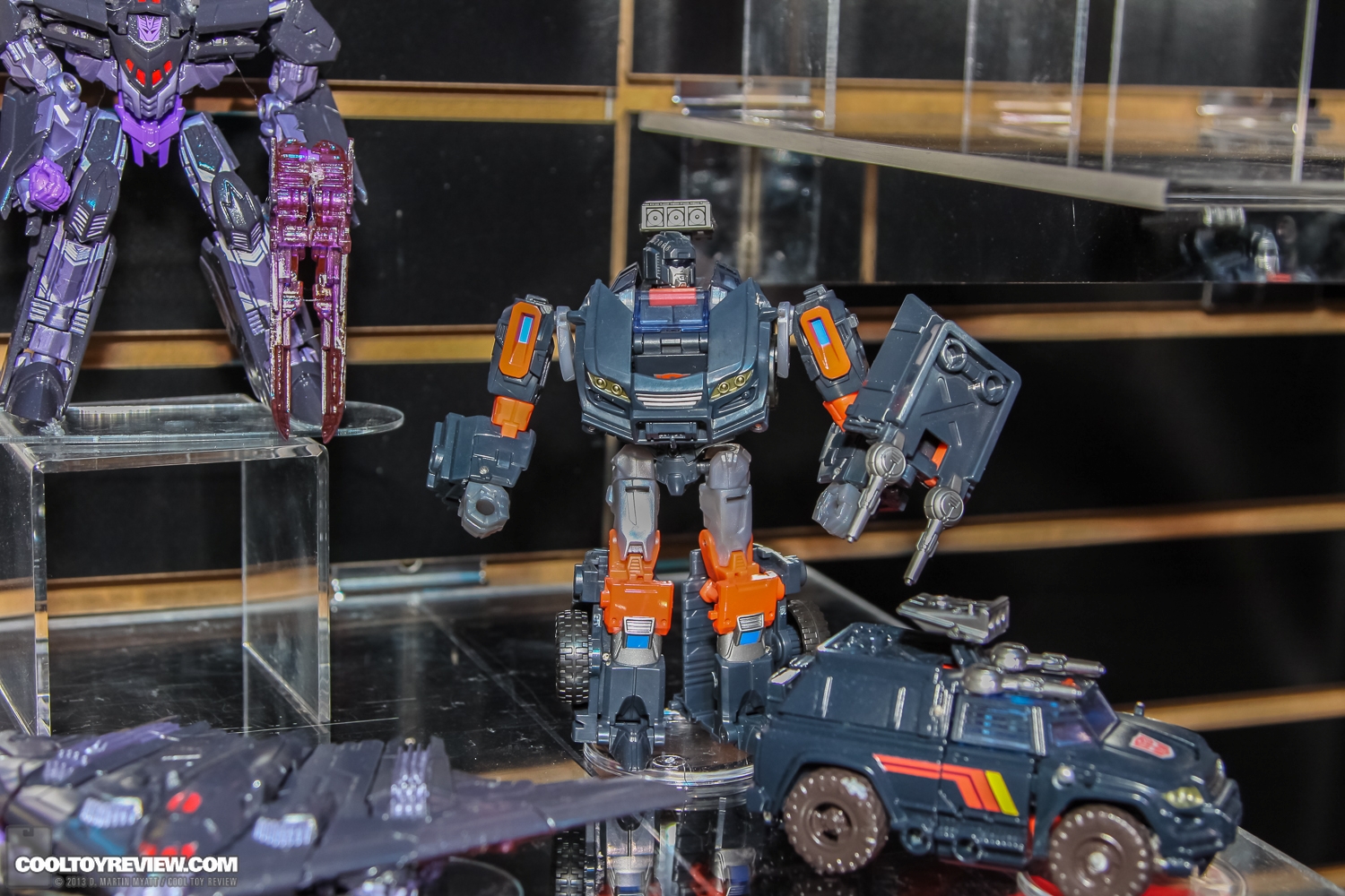 Hasbro_2013_International_Toy_Fair_Transformers-37.jpg